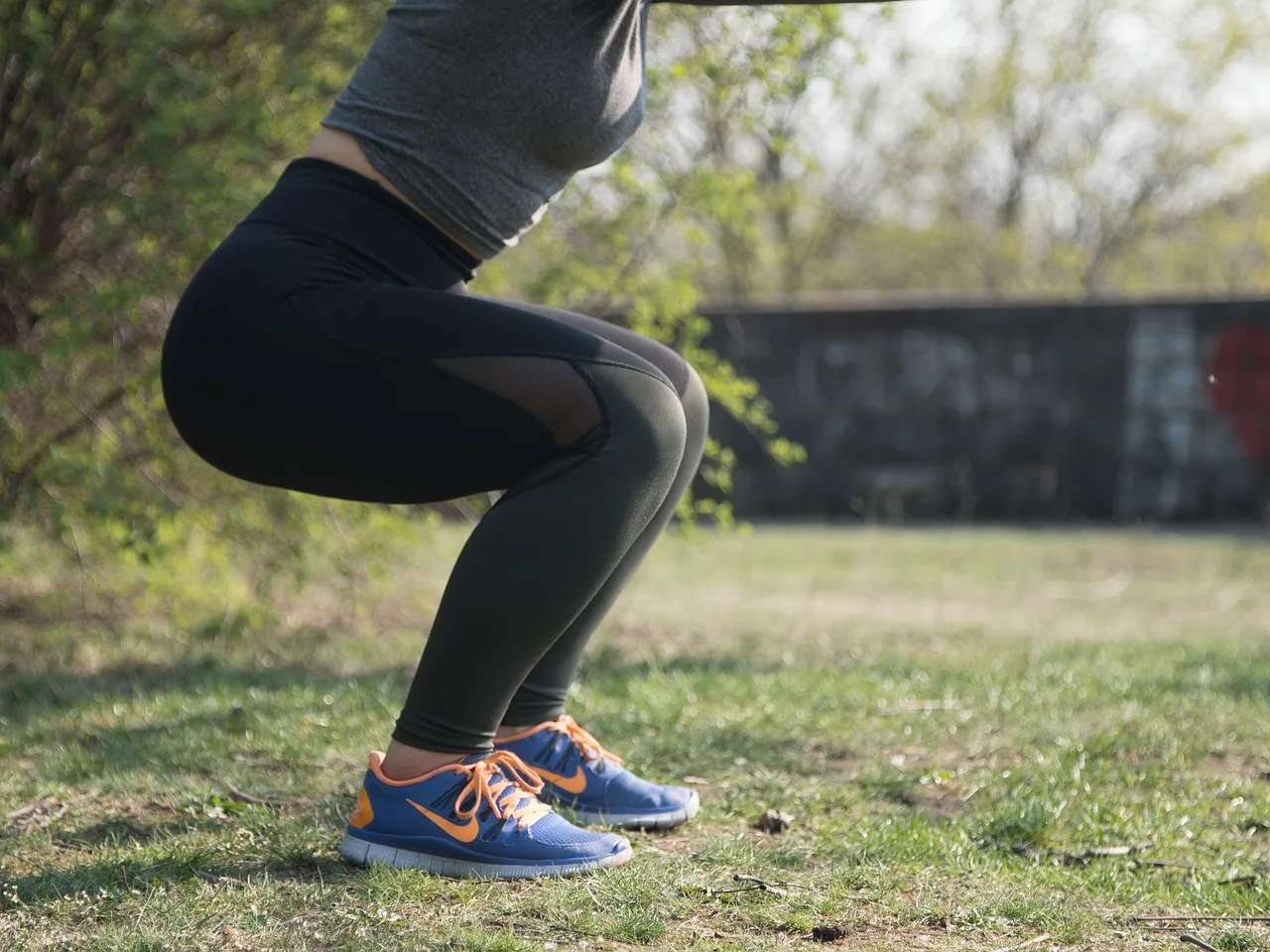 person walking outdoors for natural weight loss and metabolism