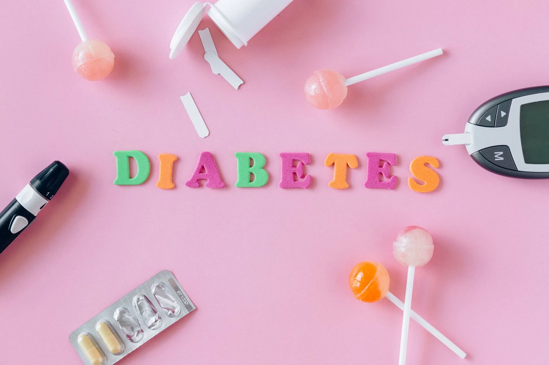 insulin and blood glucose in bloodstream illustration