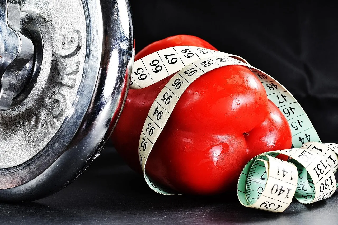 woman preparing healthy breakfast kitchen menopause weight loss