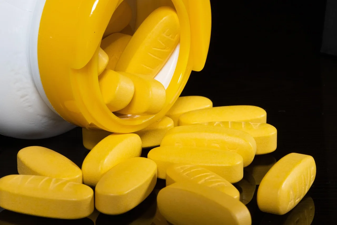 metformin for weightloss — metformin tablets on white surface with glucose meter